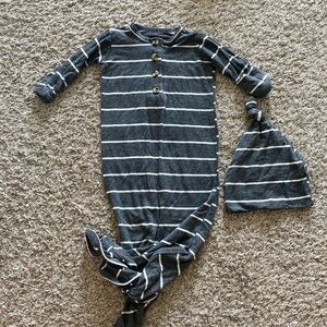 Lou Lou & Co Newborn Knitted Gown + Hat